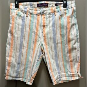 Gloria Vanderbilt Size 14 Mid-Rise Striped Bermuda Shorts EUC